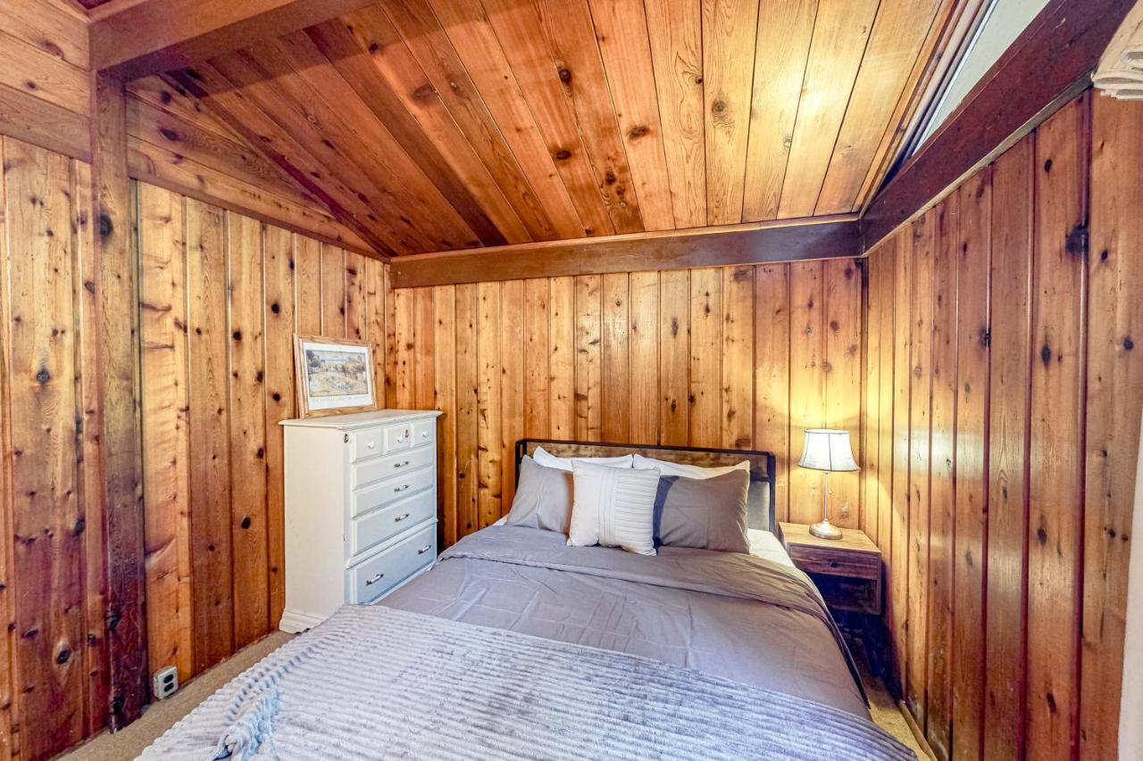 Cozy Cedar Cabin Sedro Woolley Exterior photo