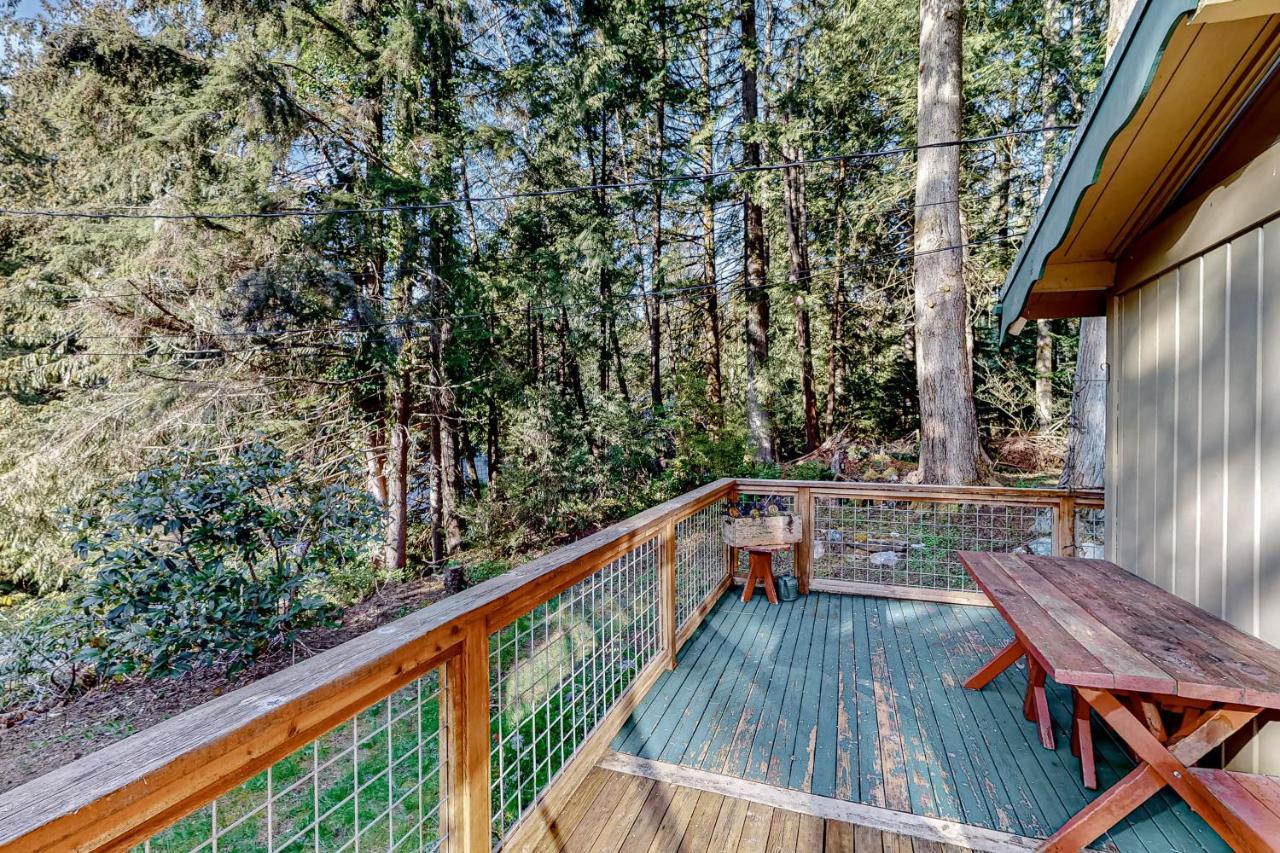 Cozy Cedar Cabin Sedro Woolley Exterior photo